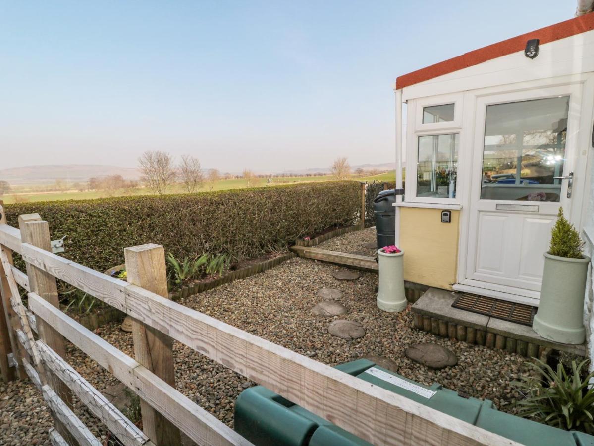 Twincote Villa Wooler Kültér fotó
